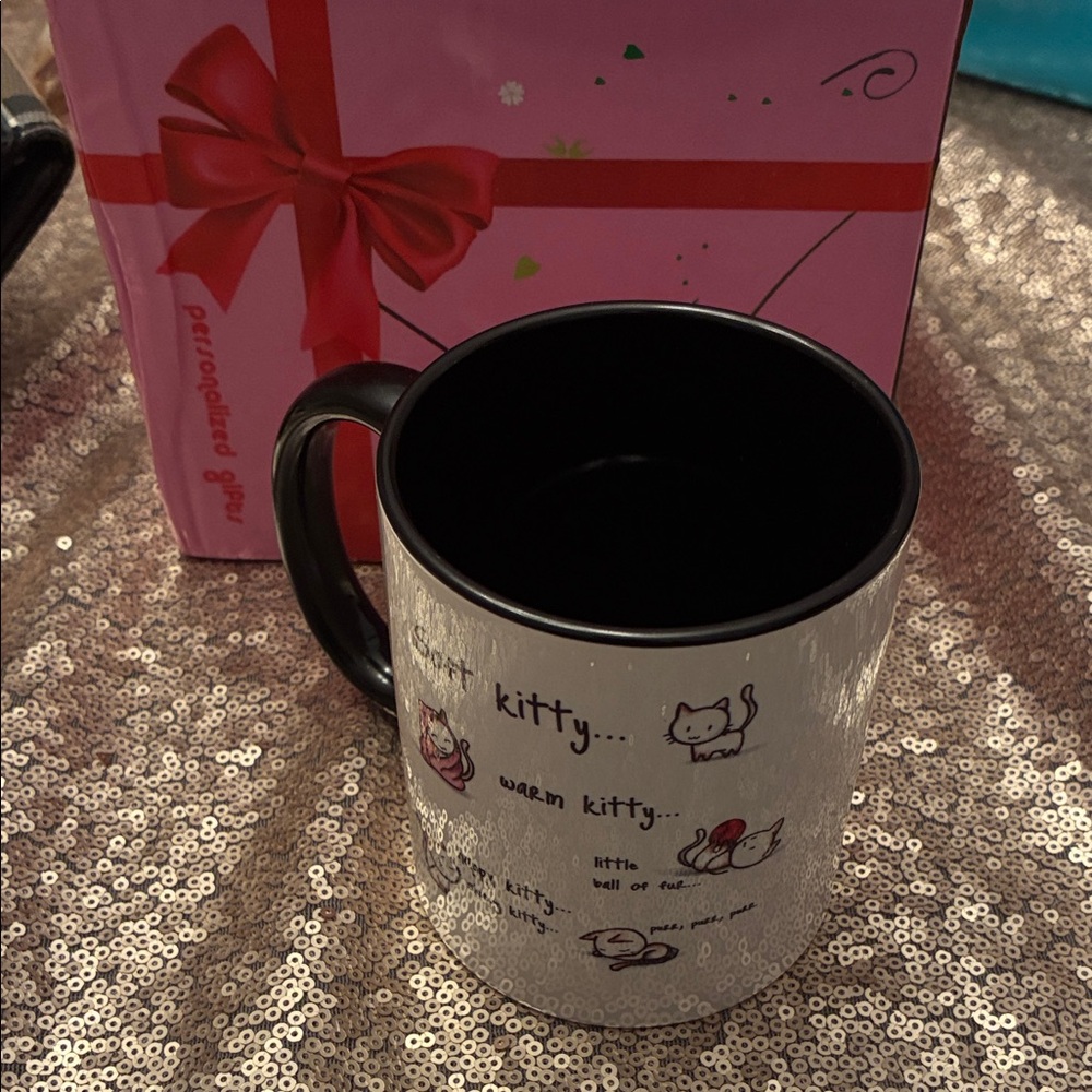 Ceramic Mug in Black & White “Soft Kitty Warm Kitty” Big Bang Theory New in Box